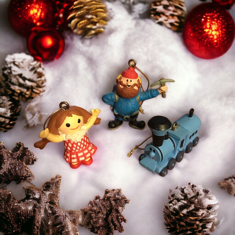 Rudolph the Red Nosed Reindeer The Island of Misfit Toys Ornaments | Pre-Owned